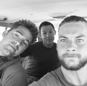 Scott Speedman Instagram - Really missed these guys….heard Baz may be back on @animalkingdomtnt tomorrow night….We shall see….