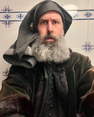 Scroobius Pip Instagram - This week has been so hectic with the Kickstarter ending I’m only just getting a chance to thank everyone for the OUTPOURING of love for my little @houseofthedragonhbo appearance!
Huge love to everyone that’s posted about it and been exciting.
Here’s some behind the scenes snaps and some of your posts and memes.
I’ve said it before and I’ll say it again… the internet remains undefeated.
What a show to work on.
Every member of the cast and crew was impossibly welcoming, lovely and talented.
Bloody glorious.
It ain’t easy being green…
#teamgreen