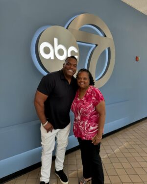Sean Ringgold Instagram - Here’s some BTS of @seanringgold with a few members of our crew 🎬 

*****
Our FULL interview is available at the link in our bio 
CLICK THE LINK 🔗 IN BIO! 
Stream it on ABC7NY.com/hereandnow 
Check out @SeanRinggold on Instagram 
 
#HereandNow #WABCTV #ABC7 #BlackHistory #Empower #NYC #Film #TV #Acting #Producing #TheFamilyBusiness #LadyintheLake #AppleTV