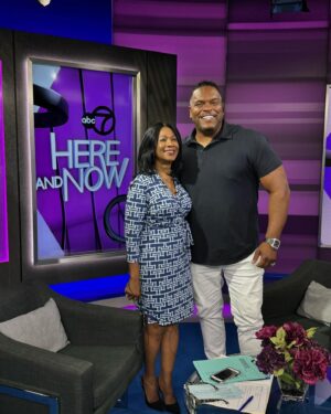 Sean Ringgold Instagram - Here’s some BTS of @seanringgold with a few members of our crew 🎬 

*****
Our FULL interview is available at the link in our bio 
CLICK THE LINK 🔗 IN BIO! 
Stream it on ABC7NY.com/hereandnow 
Check out @SeanRinggold on Instagram 
 
#HereandNow #WABCTV #ABC7 #BlackHistory #Empower #NYC #Film #TV #Acting #Producing #TheFamilyBusiness #LadyintheLake #AppleTV