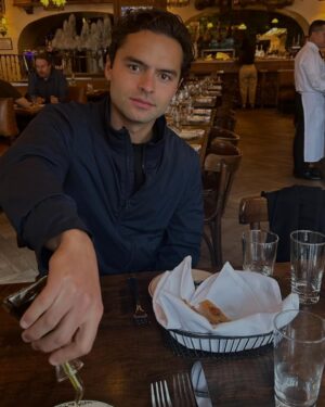 Sebastian de Souza Instagram - Dearest Souzles, I miss you an awful lot. Let’s, please, have supper soon, all of us, Lv SdS