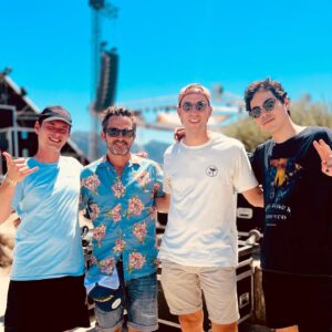 Sébastien Roch Instagram - Avec nos artistes @egoistrecords 👌
@hi_woolen @discusthrower @tezcadeymusic 
Bravo les gars vous êtes des bombes de talent et en   humainement vous êtes des amours ! Comme quoi c’est compatible … et souvent les plus talentueux sont les plus simple et les plus humble … 
Merci @delta_festival