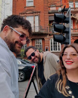 Şebnem Bozoklu Instagram - Sürekli fotoğrafımı çeken arkadaşlarımdan hediye bir dump 💙