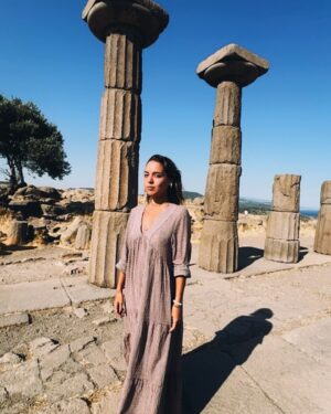 Seda Türkmen Instagram - Aristo’ya selam çaktık. 🤘🏾🤍