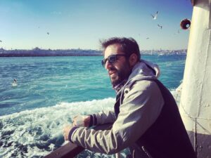 Sefa Tantoğlu Instagram - Üşümenin en tatlı hali 🍃
📷 @fikaymak