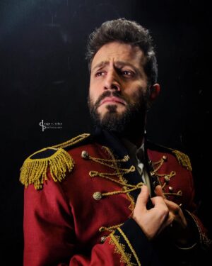 Sefa Tantoğlu Instagram - 27 Mart...🎭 İnsana “kendini” hatırlatan nadide sanat dalı..! #dünyatiyatrolargünü kutlu mutlu olsun 🤗🎉🎈