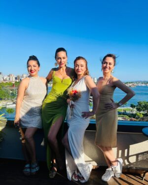Selen Öztürk Instagram - #tbsunday .. One fine day .. 💛  Girls… 01.06.2024

#başakonurwedding