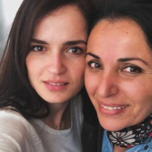 Selin Demiratar Instagram - Nice Mutlu Yaşlara Anne’cim💞
