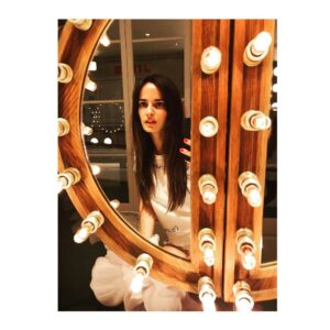 Selin Demiratar Instagram - Ayna Ayna Söyle Bana /Tell me the mirror☀️🌈🍇