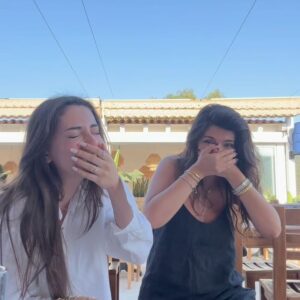Selin Türkmen Instagram - rica ediyorum sadece gülelim