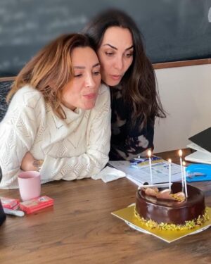Sema Ergenekon Instagram - Her sene kardeş kardeş kutlama❤️🙏🏻 @devrimce