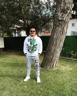 Şenol İpek Instagram - Yeşili sevin ve hep FİDAN dikelim.  Güzel günlere sağlık ,huzur , bereket ile ….. @davidgerenzo