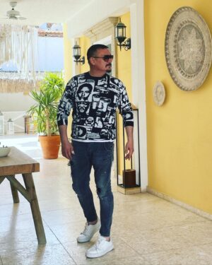 Şenol İpek Instagram - Zamanın gölgesinde 
Bir zamanlar mankendik adlı çalışma ;)))