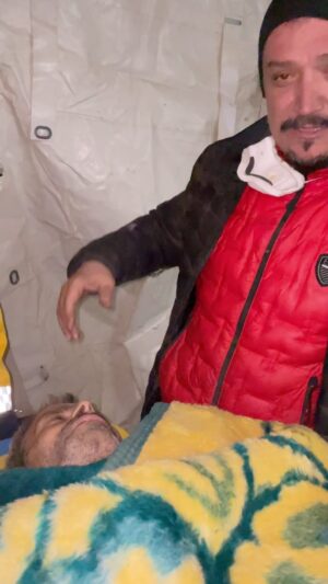 Şenol İpek Instagram - Üzüntülerimize acılarımıza moral olan bize güç veren anlar var adnan abi belki hiç görüşmücez. Ama senin artık sağ ve sağlıklı olmanı bilmek bana bize yetecek
