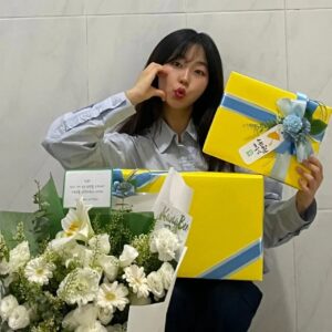Seo Hye-won Instagram - 보내주신 선물들 잘 받았습니다~❣️감사합니다!!!!!!!!!!