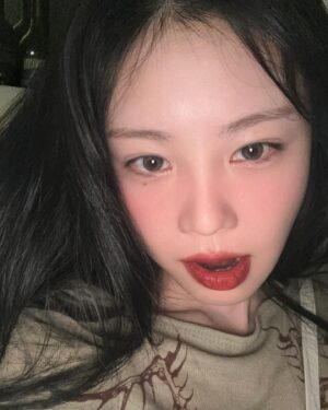 Seo Soo-jin Instagram - 셀모셀모🧚