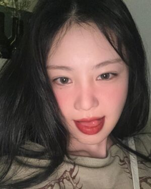 Seo Soo-jin Instagram - 셀모셀모🧚