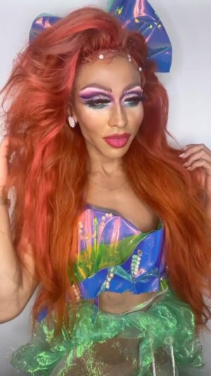 Serena Chacha Instagram - Jamming to @ivyqueendiva HAPPY HALLOWEEN KWEENS AND KINGS 👑
Outfit, hair and makeup by ME
 #lasirenita #littlemermaid #serenachacha #serenachachawigs #reggaeton #transformationtuesday