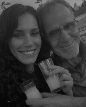 Serenay Aktaş Instagram - Paspas atalım şurya.
Londra (vpn) dönüşü dump... 
Sürpriz sonlu:')