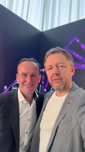Sergey Netiyevskiy Instagram - Космос внутри и снаружи! Выступили  с летчиком- космонавтом, биологом, героем России Сергеем Рязанским @sergeyiss в Краснодаре на презентации нового поколения Генетических тестов GENEX-23 от компании CL-LAB . Было потрясающе интересно и полезно, очень рекомендую! 

 #cllab #clgenex23  #нетиевский #генетика #экзом #биохакинг #командообразование #космос @cl_lab