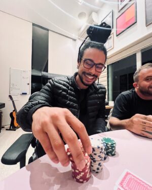 Sergio Malheiros Instagram - Teve corrida, poker, impuros e uma semana gelada no Rio 😅😅