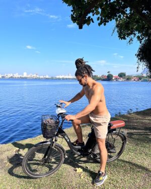 Sergio Malheiros Instagram - Teve corrida, poker, impuros e uma semana gelada no Rio 😅😅