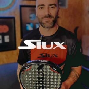 Sérgio Rosado Instagram - 📢 GIVEAWAY 📢 Especial Natal 🎄

Se queres ganhar esta raquete @siuxpadel Pegasus Grafeno Silver e o nosso novo cd " Estrelas de Natal ", basta seguires os seguintes passos:

👉🏽 Seguir @siuxpadelportugal e @sergio_rosado ;

👉🏽 Identificar 2 amigos nos comentários ;

👉🏽 Deixar like na publicação ;

Este sorteio termina dia 22 de dezembro e os  vencedores será revelado nos meus stories!
Boa sorte 🍀