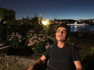 Serkan Rutkay Ayıköz Instagram - Once upon a time in Vani 🥃