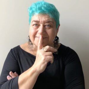 Serra Yılmaz Instagram - Vorrei sinceramente una risposta. Quale può essere il motivo per bloccare il DDL ZAN? Parliamo di principi che sono al di là di qualsiasi divergenze politiche, parliamo di umanità. Fate passare il DDL ZAN!
#ddlzan #diversitaprotette #odioalbando #discriminazionealbando #iltempoescaduto @alessandro.zan @isentinellidimilano