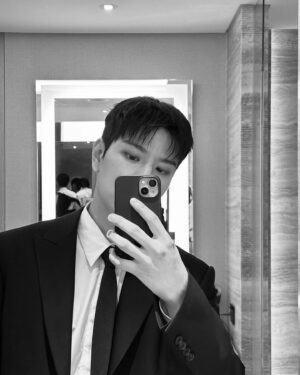 Seungmin Instagram - ChkChkBoom🧨