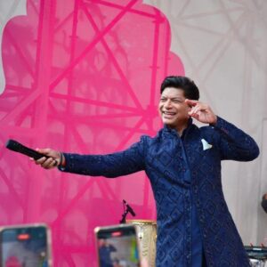 Shaan Instagram - Standing at the India House during the Paris Olympics 2024 was a moment of pure pride and joy for every Indian heart. It was one of those moments where words don’t do justice, a feeling born from pure patriotic energy!🇮🇳❤️ 

Seeing our incredible athletes made us all feel closer and prouder of our country. These moments remind us of our love for sports and the amazing talent we have. 

Let’s cheer for our stars and celebrate these special times together!🌟

#ShaanLive #ParisOlympics2024

Pic courtesy @shivohamphotography for these clicks