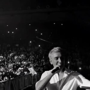 Shadmehr Aghili Instagram - به زودی در کنسرت استانبول میبینمتون

03 September | سیزدهم شهریور ماه
📍Ülker Sports Arena

TIXCONCERT.COM
قابل خرید بر روی اپلیکیشن
TIXCONCERT APP

جهت کسب اطلاعات بیشتر :
0090 551 273 08 93
0090 501 054 60 21