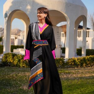 Shahad Salmman Instagram - من اجمل القطع الي حبيتها من المصممة الرائعة @noor.hadi.mojtaba 
 🕌🤍 
 Photographer @rozha.staff 
.
.
.
.
.
#ramadan2024 #noorhadi #fyp #instagram