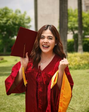 Shaira Diaz Instagram - MADE IT!!! 👩🏻‍🎓 Thank you, @universityofperpetualhelp ❤️ Thank you, family & friends! Thank You, Lord! 🫶🏻 Yahoo! Done and dusted, folks! 🫡