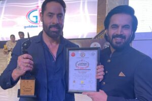 Shaji Choudhary Instagram - Feeling blessed 😇  thank you God for each and everything 💕🙏 just keep your blessings as well 
.
.
.
#upaa #award #awardwinning #awards #uttarpradesh #uttarpradeshartistacademy #bestactor #win #winner #lucknow #blessed #alifazal #sharadmalhotra #ajaysinghchaudhary #shajichoudhary @alifazal9 @sharadmalhotra009 @ajaysinghchaudhary
