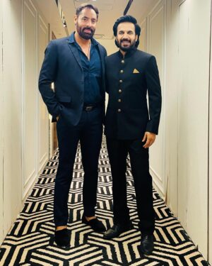 Shaji Choudhary Instagram - Black &blue💕
.
.
.
.
#black #blackwork #blue #bluesky #formal