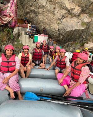 Shaji Choudhary Instagram - Trip on 💕 rishikesh diaries 
.
.
.
.
#trip #travelphotography #holiday #uttarakhand #haridwar #rishikesh #fun #activity #river #rafting