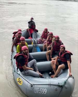 Shaji Choudhary Instagram - Trip on 💕 rishikesh diaries 
.
.
.
.
#trip #travelphotography #holiday #uttarakhand #haridwar #rishikesh #fun #activity #river #rafting