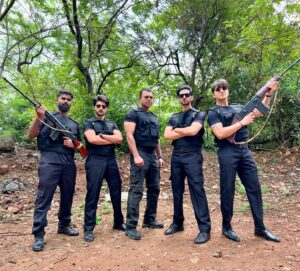 Shakti Arora Instagram - The original squad 💪
#bhosle #boys #ghumhaikisikeypyaarmeiin #ghkkpm