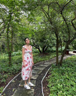 Shanaya Kapoor Instagram - hangry🤪🥴😚 but back to my fav place 🩷