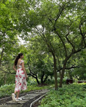 Shanaya Kapoor Instagram - hangry🤪🥴😚 but back to my fav place 🩷