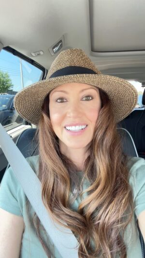 Shannon Elizabeth Instagram - Come see me this weeked at @fanboy_expo at the convention center! 

There are 3 floors of incredible, amazing madness-can't wait!! 

#fanboy #fanboyexpo