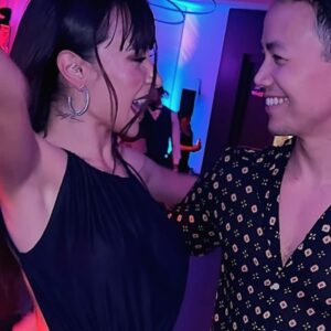 Shannon Kook Instagram - Andrea & Shannon
- Bachata Sensual social dancing 
💃🏻 🕺🏻 

#BachataSocialDance
#BachataSensual