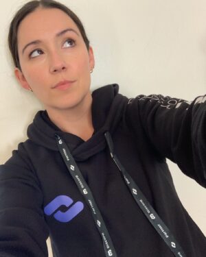 Shannon Woodward Instagram - I was so excited for my new nerd hoodie to arrive, I put a sweatshirt on in a heatwave.