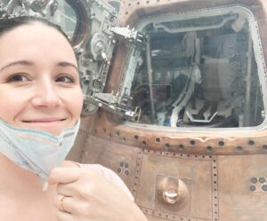 Shannon Woodward Instagram - me n my Apollo.