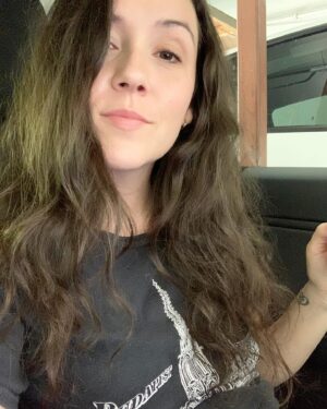 Shannon Woodward Instagram - I did NOT go to the emmys last night but I did have a fun hair day a few days ago????