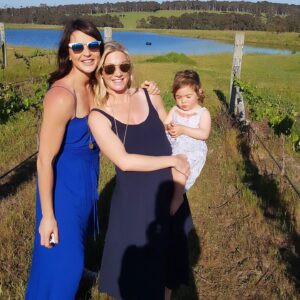 Sharni Layton Instagram - A big happy four zero the one of (if not) the best human there is. The best sister, the best wife, the best daughter, the best mum, the best friend, the best hairdresser, the best dance moves (swipe to the end) She lights up a room no matter where she goes, she brings joy to those she talks to, doesn't matter whom. She has the biggest heart with so much love for absolutely everyone and I couldn't do this thing called life without you. Love you so much Kara Poore, can't wait to celebrate in Fiji!! 🇫🇯🏖🍹☀️ best sister EVER ❤️ 💕 @kara_poore_