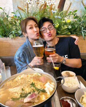 Sharon Chan Man-Chi Instagram - 兩兄妹一齊放暑假👏
今次我哋帶埋子樂同Jaco
去愉景灣吃喝玩樂
佢哋開心到唔捨得走😍
@joelshanchung 
@jaco_chan_aj 
@chiloklui 

Special Thanks 🙌
@aubergedbay 
@visitdiscoverybay 
@epiclandhk 
@kiztopiahk 
@joo.db.hk 
@olivioandco_hk 
@onadbhk 
#splashtopia 
#愉景灣彈游夏日嘉年華
#kiztopia