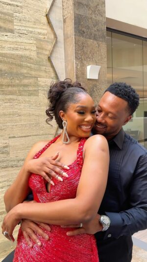 Sharon Ooja Instagram - After party with my sugar 😍😍😍😍 mrs and mr Nwoke❤️

Best bridal stylist @dahmola 
Best after party dress @somobysomo 
Make up @anitabrows 
Hair @adefunkeee 
Video @thedubem 
Groom Stylist: @maiatafo