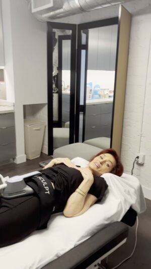 Sharon Osbourne Instagram - My muscles are already feeling stronger after my first #TotalToneUp treatment which I can’t believe was so easy!  The @emface treatment is perfect for lifting and tightening my jawline (and it’s needlefree!), while #emsculptneo is helping me build stronger muscles and tone up after my rapid weight loss. Join me on my journey for overall strength and wellness. 💪 

#EmsculptPartner @btlaesthetics #musclesmatter @rosenbergplasticsurgery #needlefree